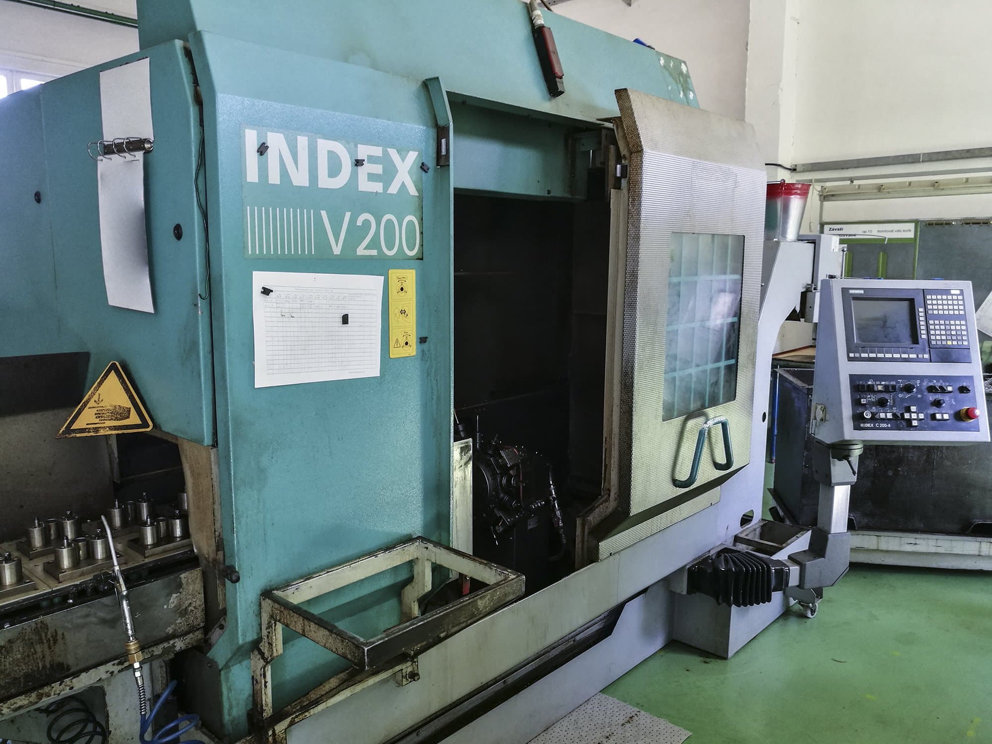 Left view of Index V200 Machine