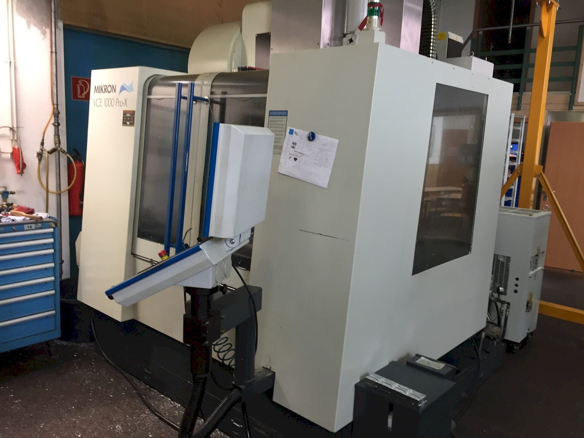 Front view of MIKRON VCE 1000 Pro-X machine