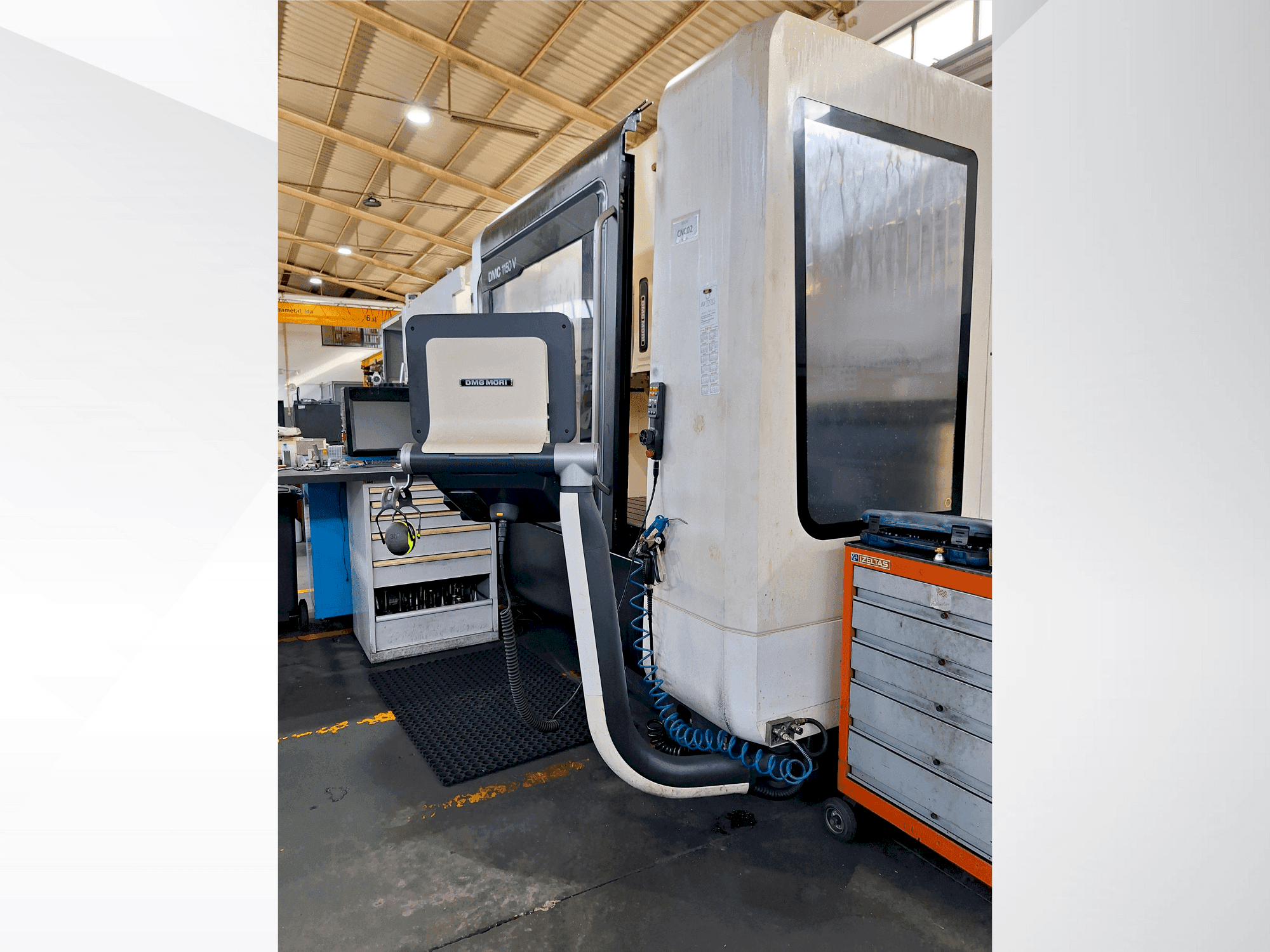Front view of DMG MORI DMC 1150 V  machine