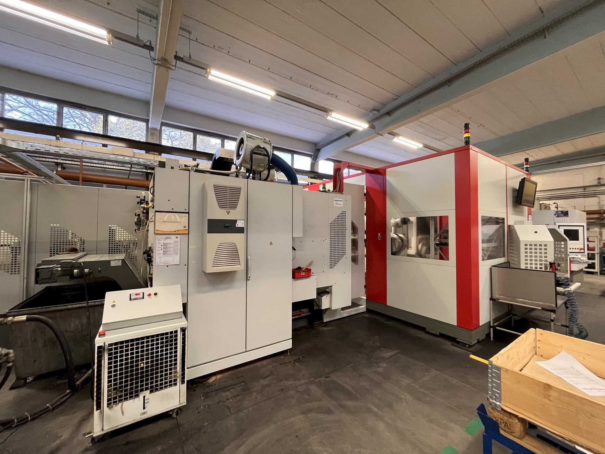 Front view of HERMLE C 40 U machine