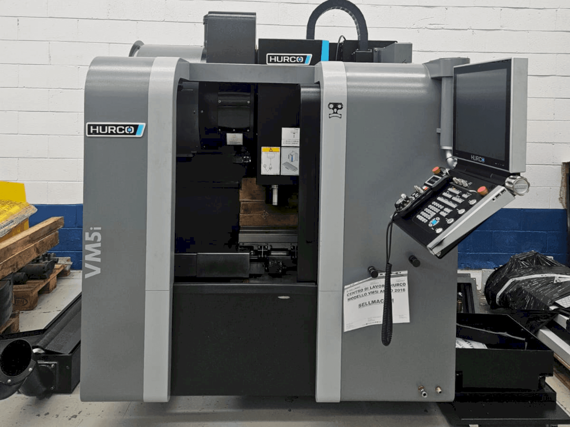 Front view of Hurco VM5i  machine