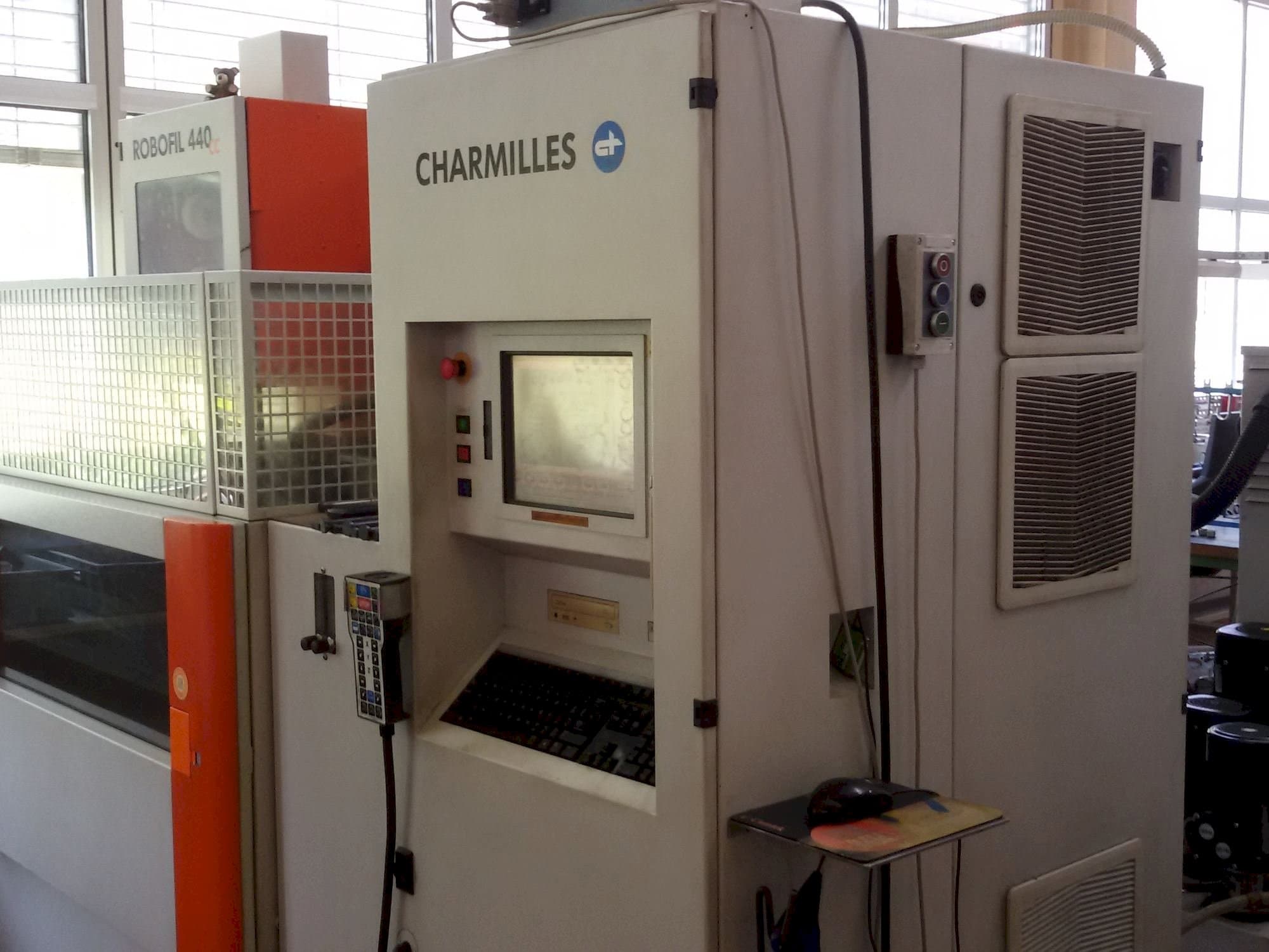 Front view of CHARMILLES Robofil 440CC  machine