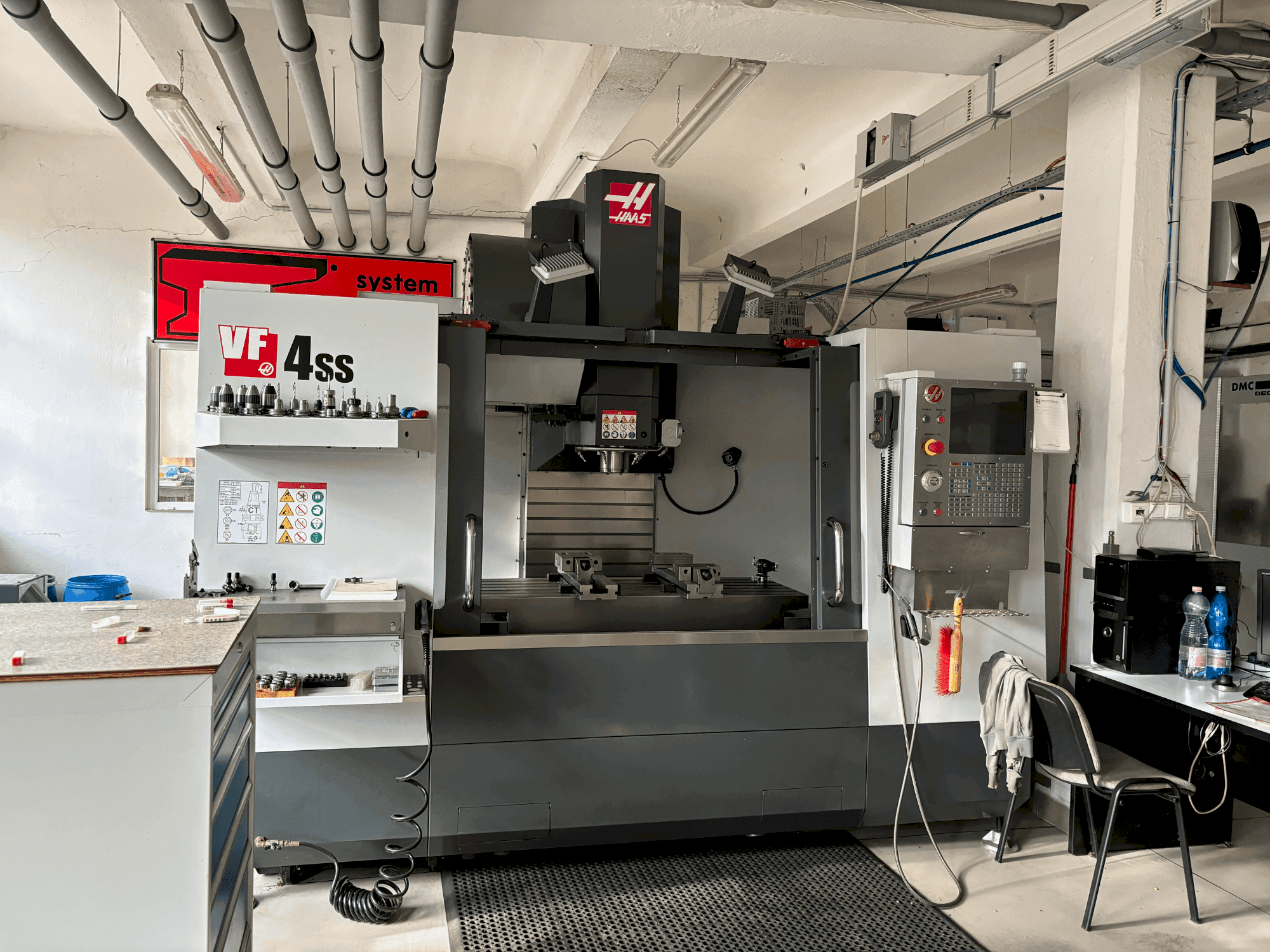 Front view of HAAS HASS VS4SS  machine