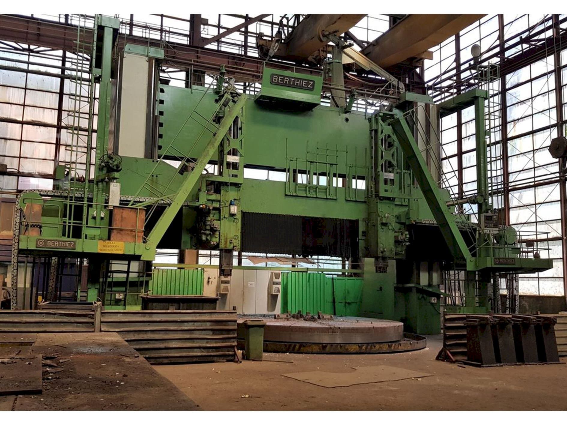Front view of Berthiez TDM 630-315 machine