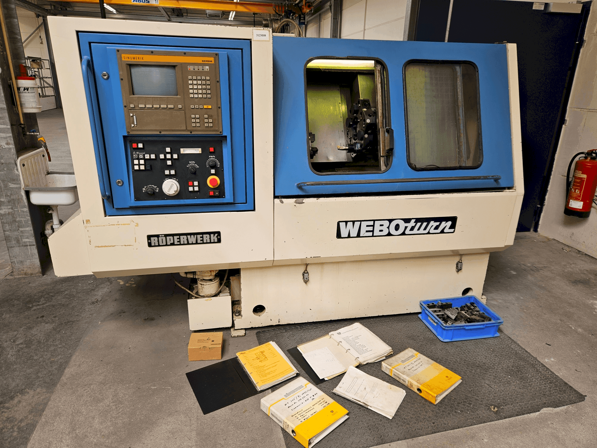 Front view of ROEPERWERK WEBOturn 400  machine