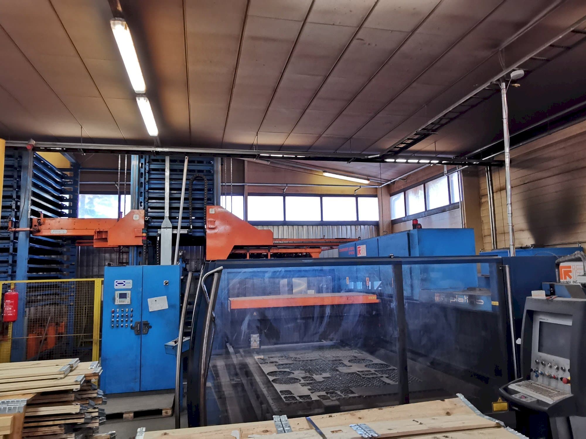 Front view of Prima Industrie Platino 1530 machine