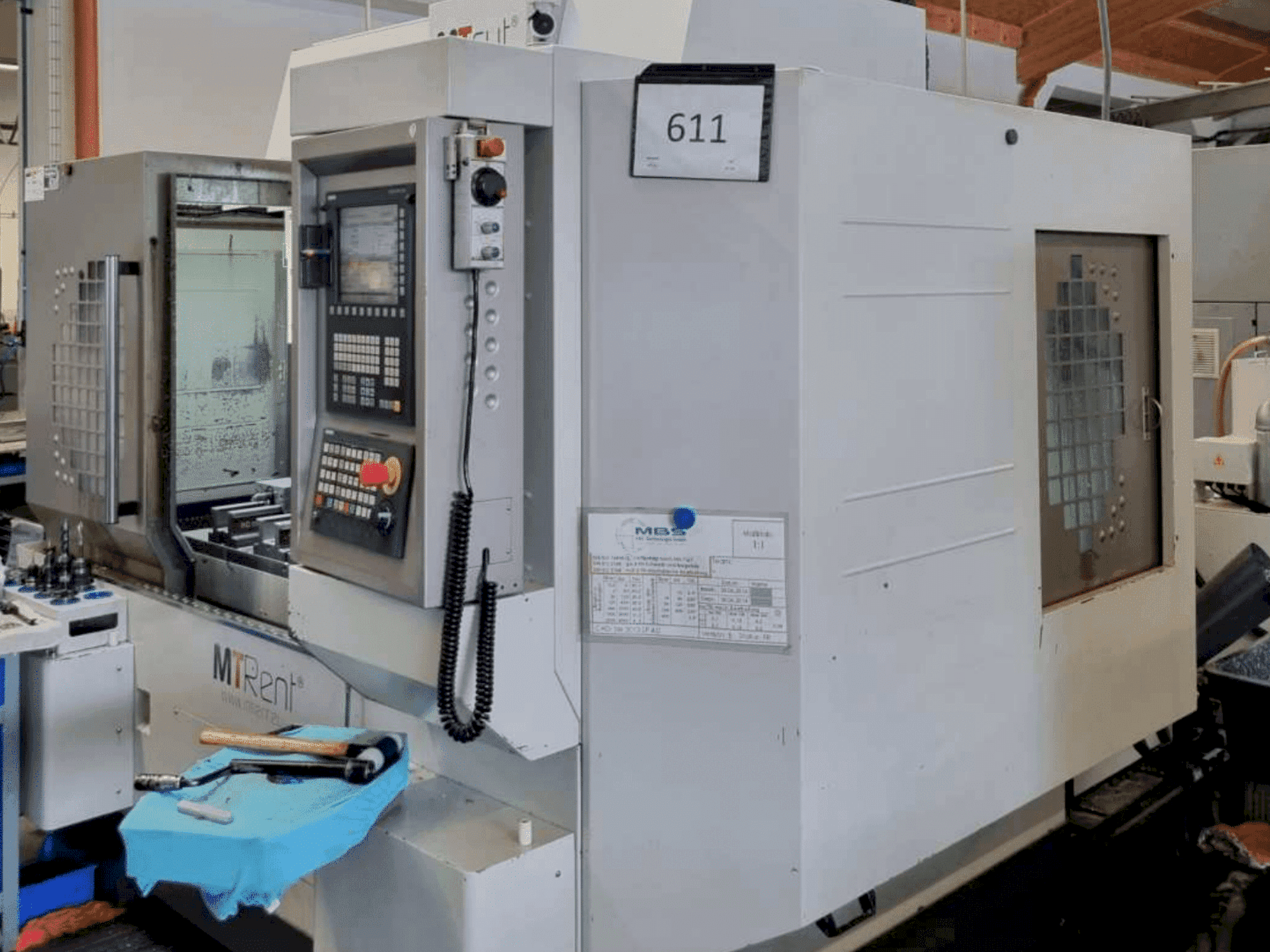 Front view of MTcut V 110 T (2011) machine