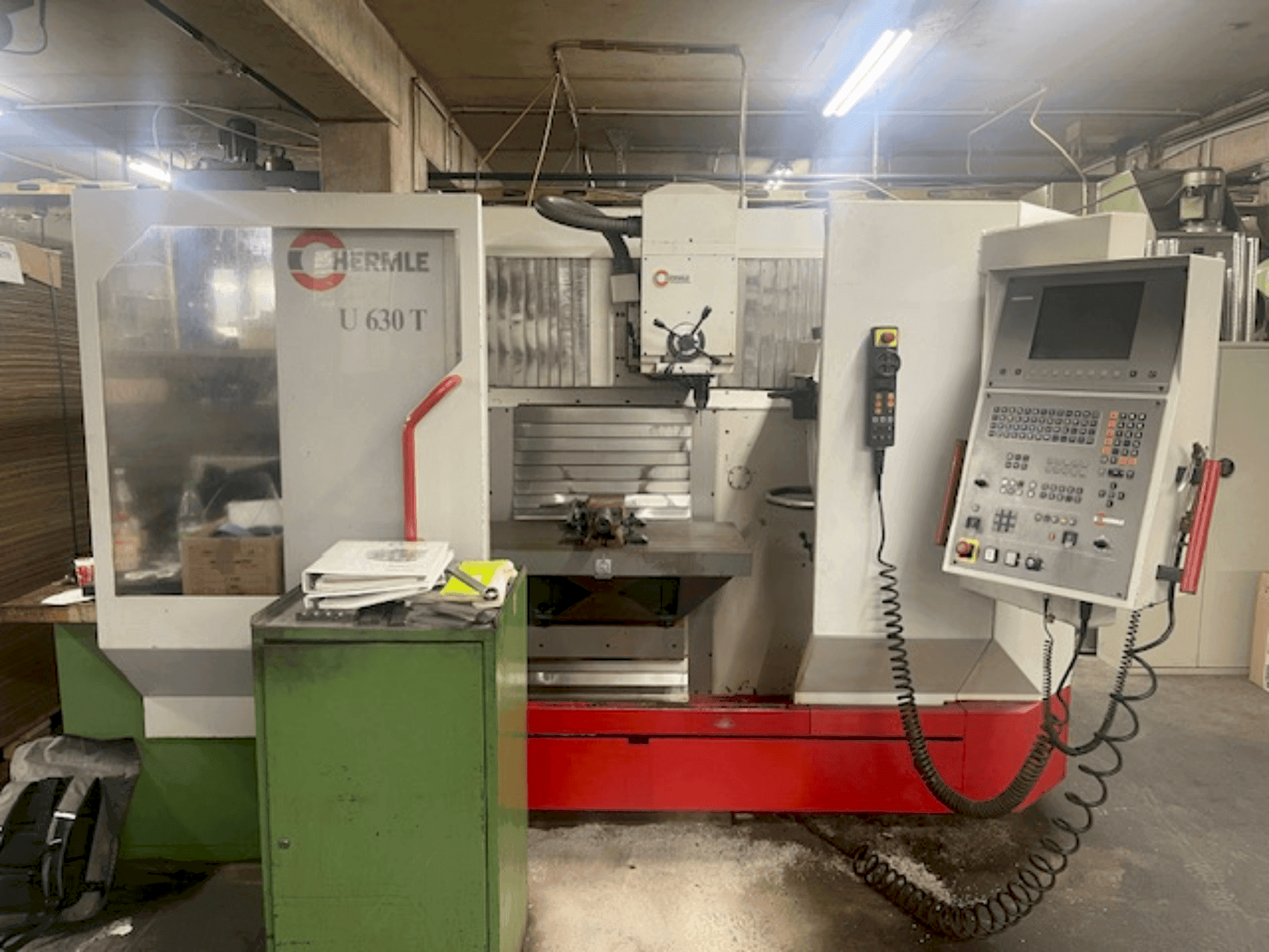 Front view of HERMLE U 630 T machine