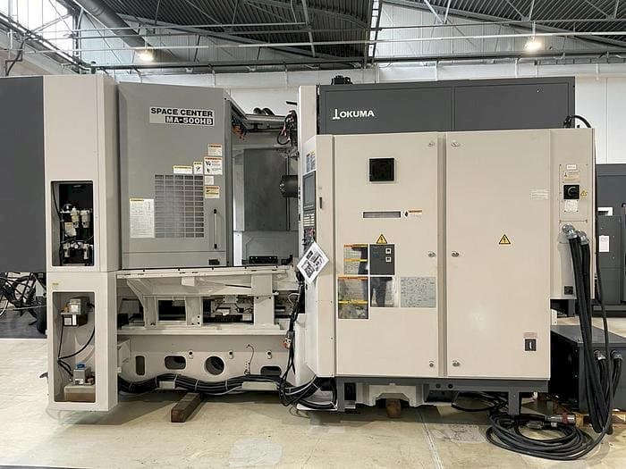 Front view of Okuma MA 500HB machine