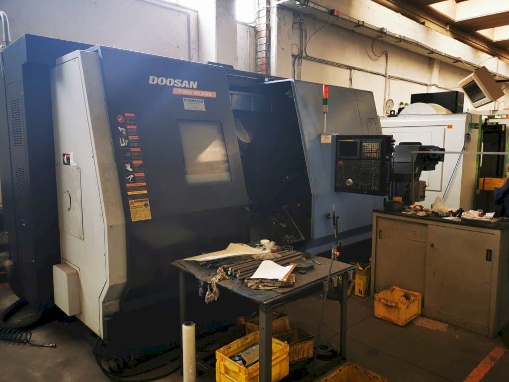 Front view of Doosan Puma MX 2500 machine