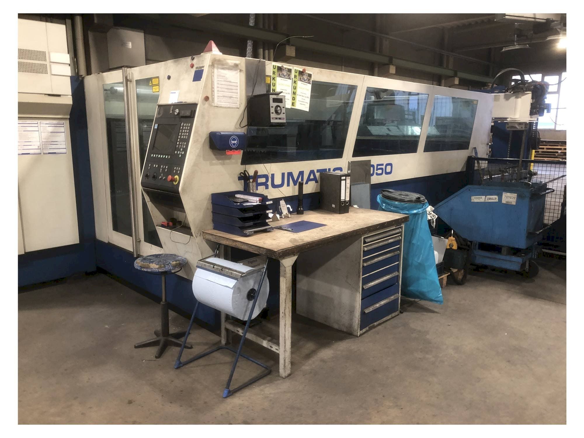 Front view of TRUMPF Trumatic L3050 machine