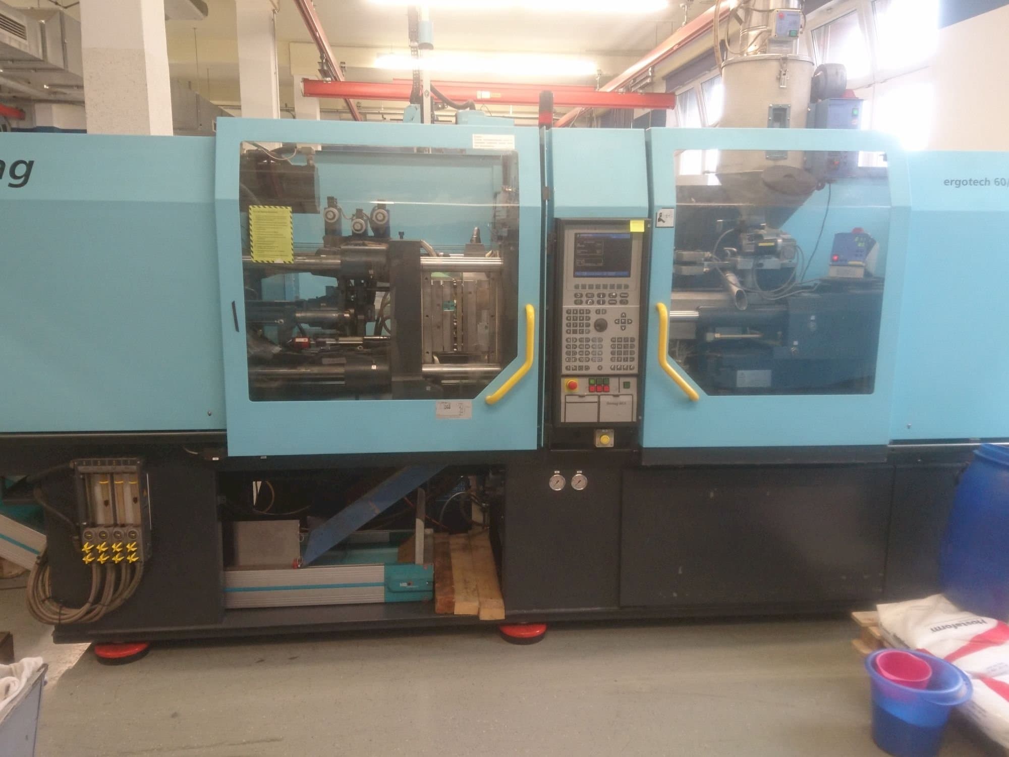 Front view of DEMAG Ergotech 60/370-310 EL EXIS E  machine