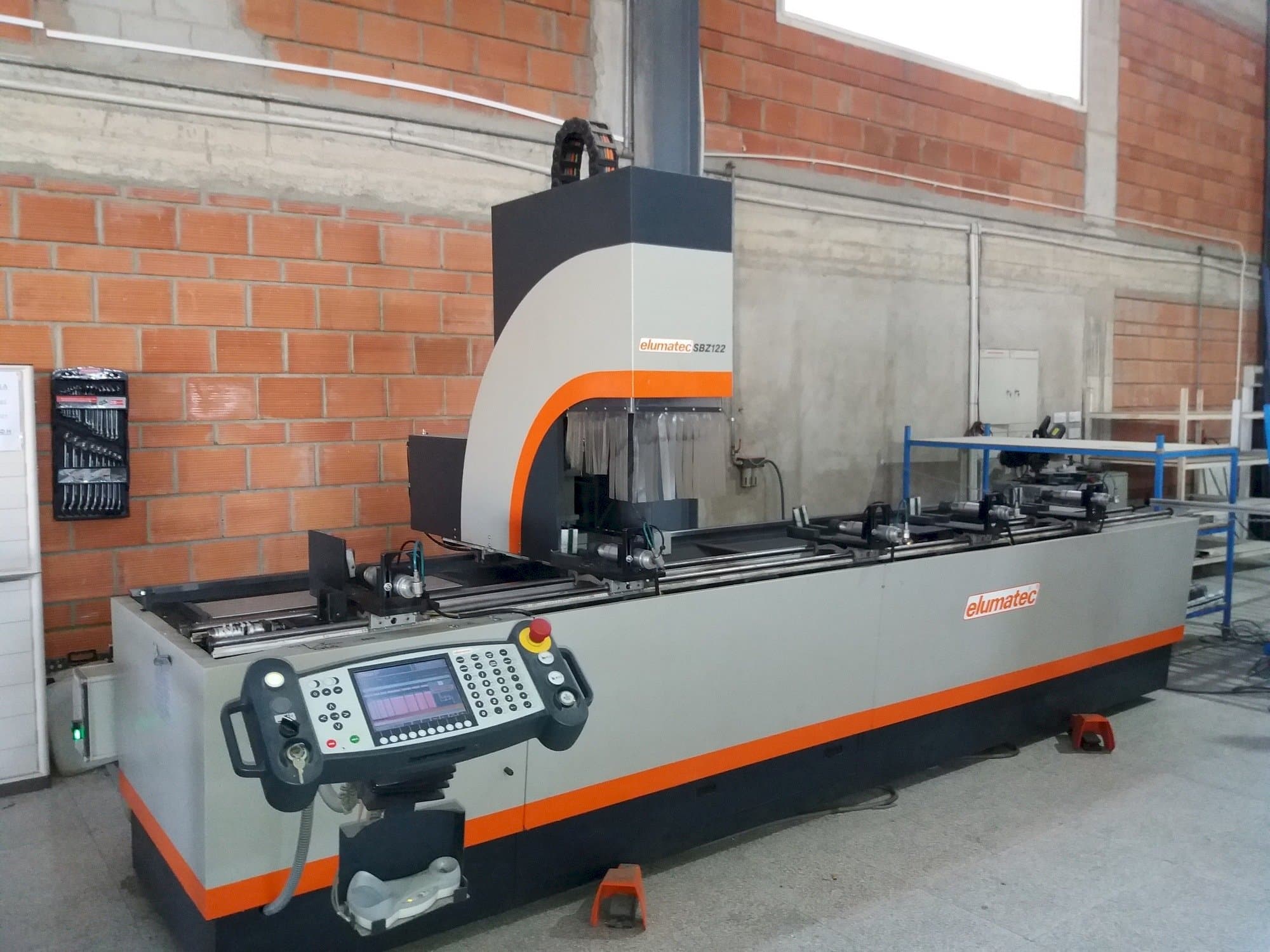 Front view of Elumatec Sbz 122 machine