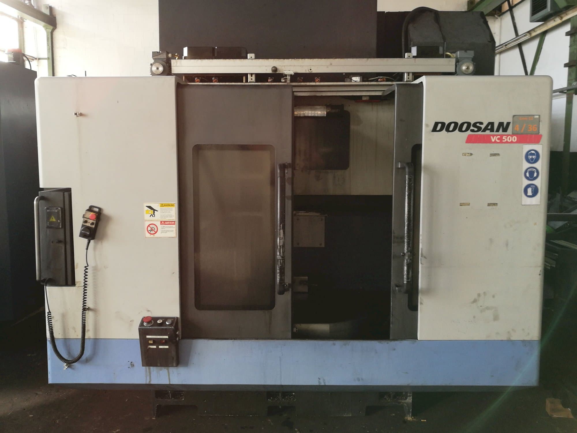 Front view of Doosan VC 500 Machine
