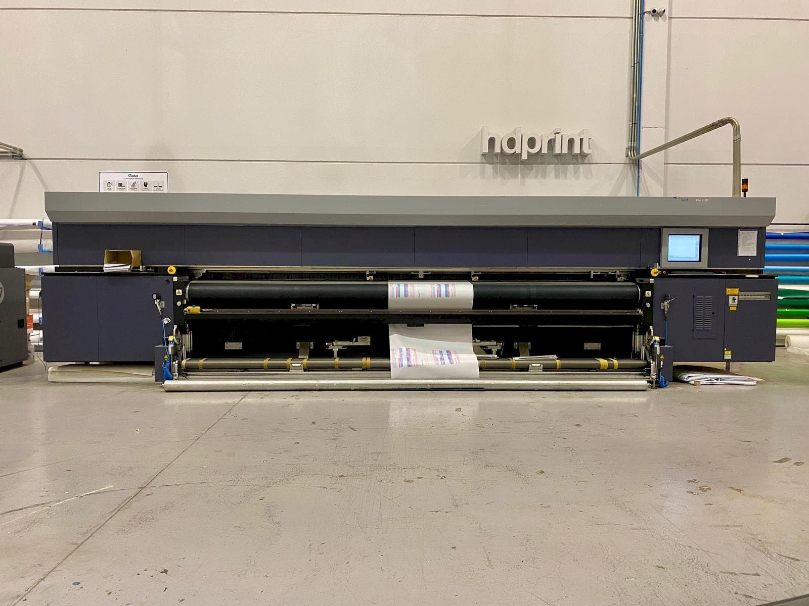 Front view of Durst Rho 512R machine