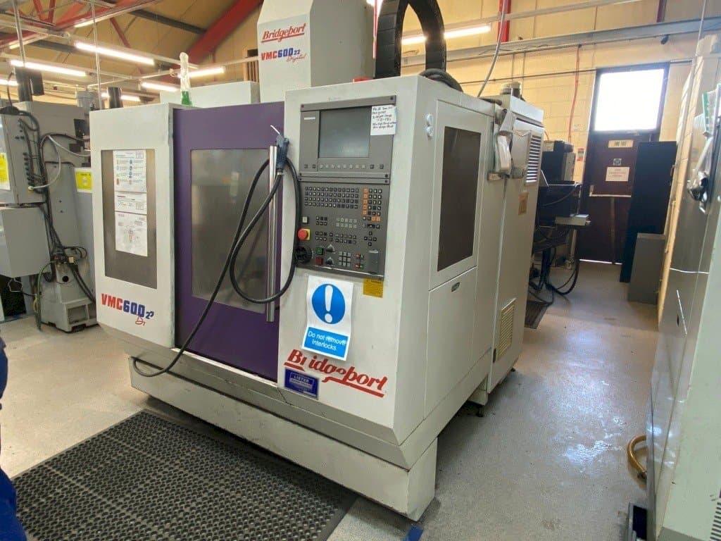 Front view of Bridgeport VMC 600/22 Digital machine