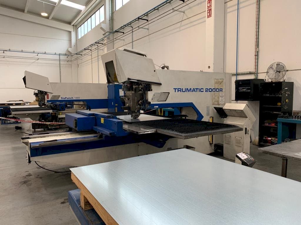 Front view of Trumpf Trumatic 2000 R machine