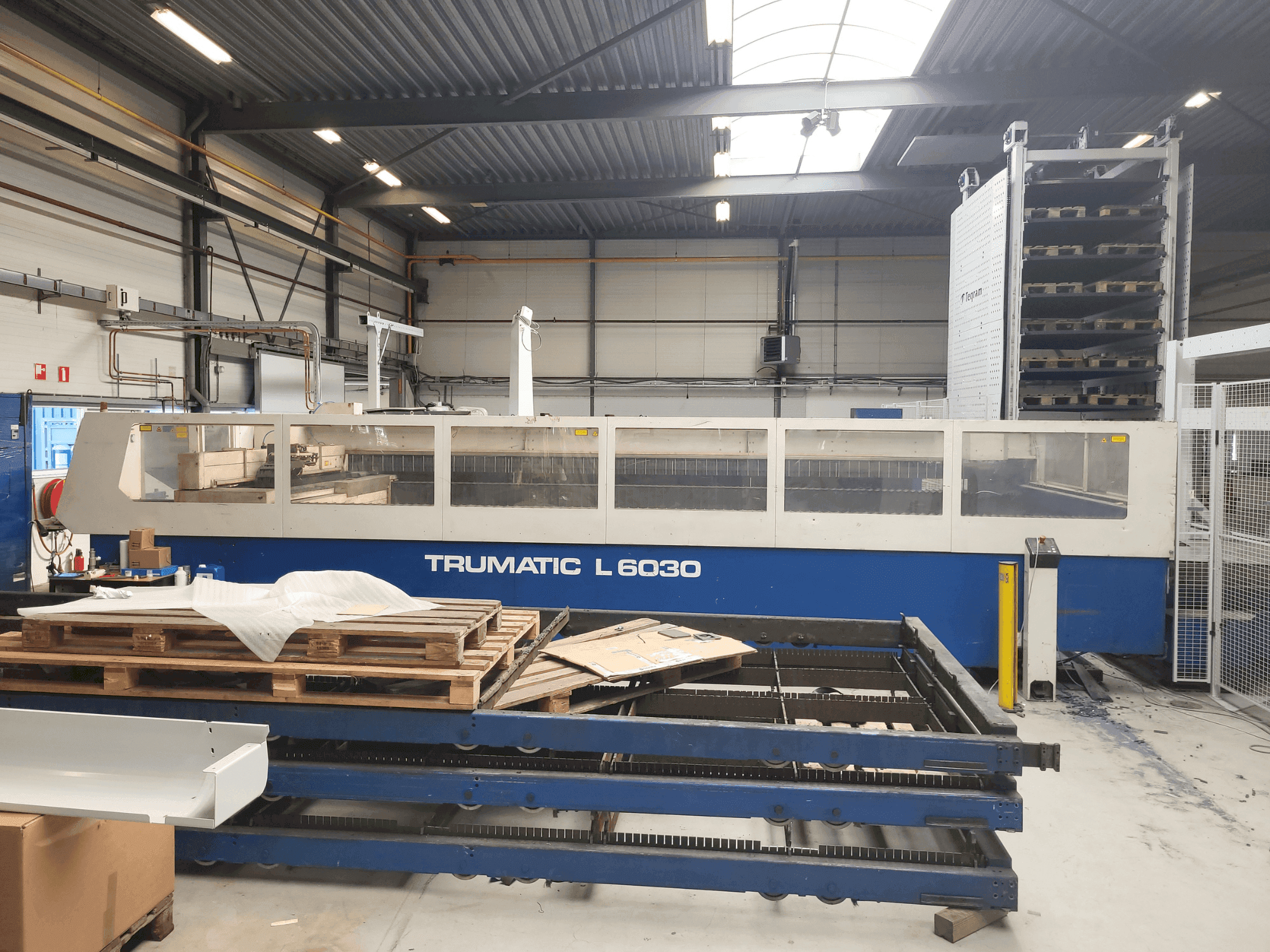 Front view of TRUMPF Trumatic L6030 machine