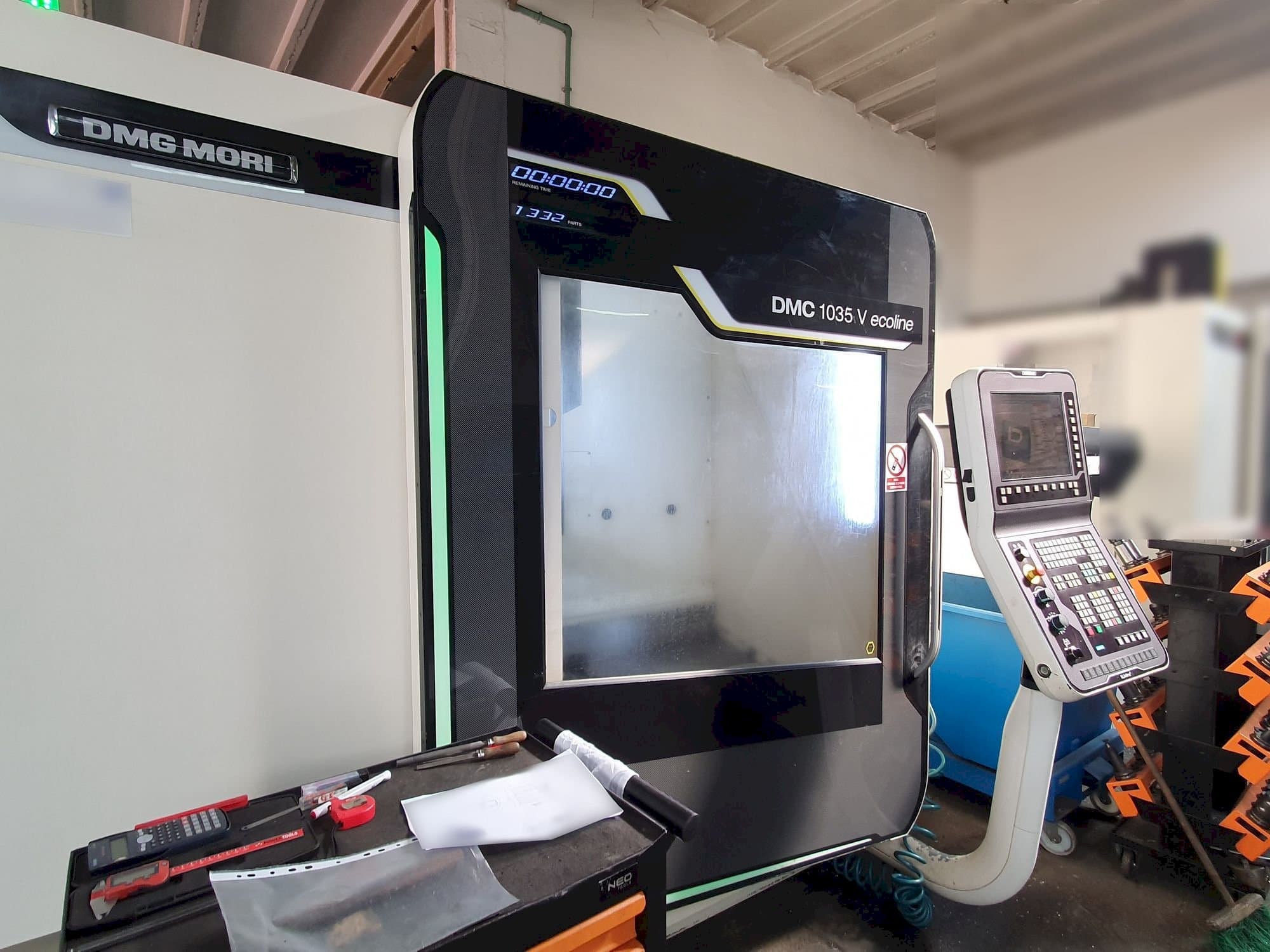 Front view of DMG MORI DMC 1035V Ecoline machine