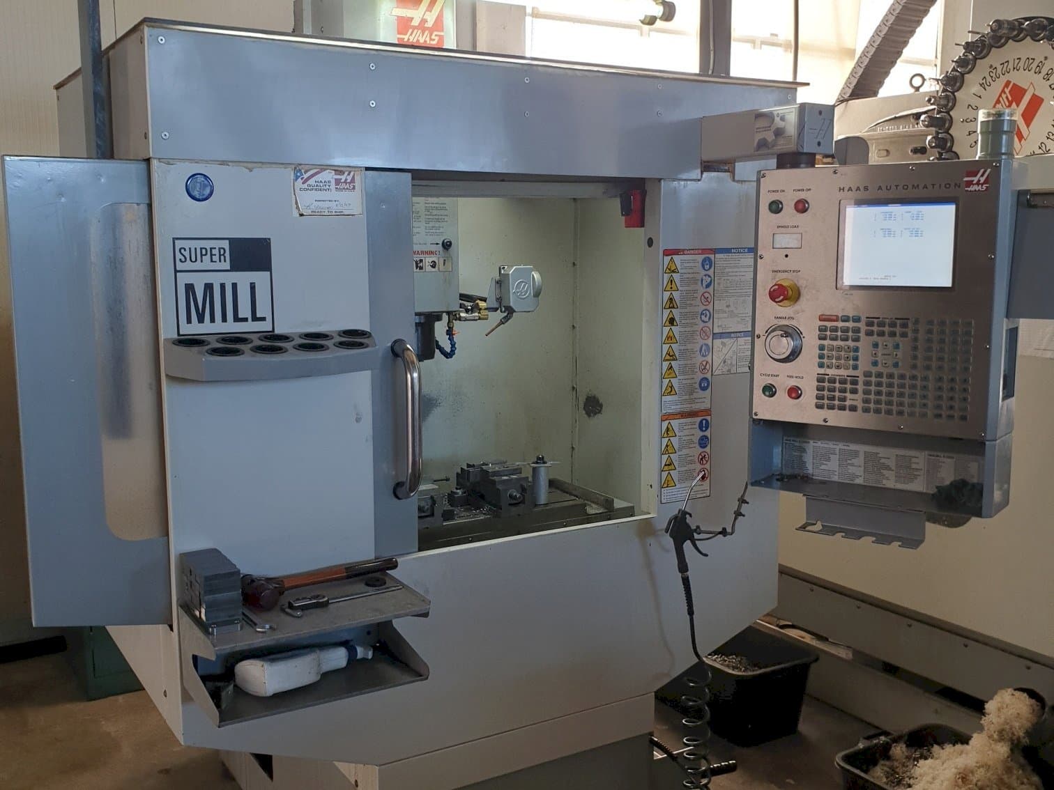 Front view of HAAS SUPER MINI MILL  machine