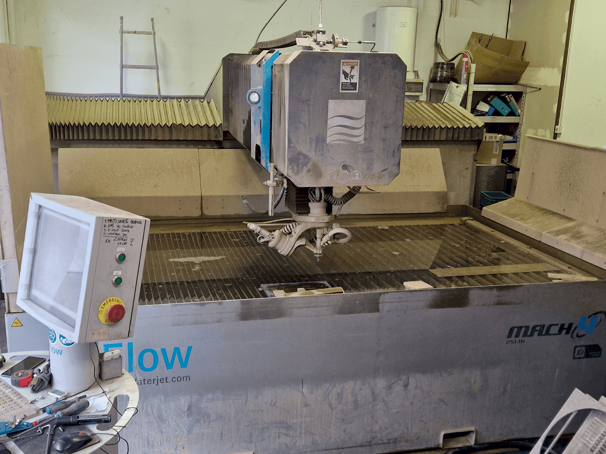 Front view of Flow Mach 4 B machine