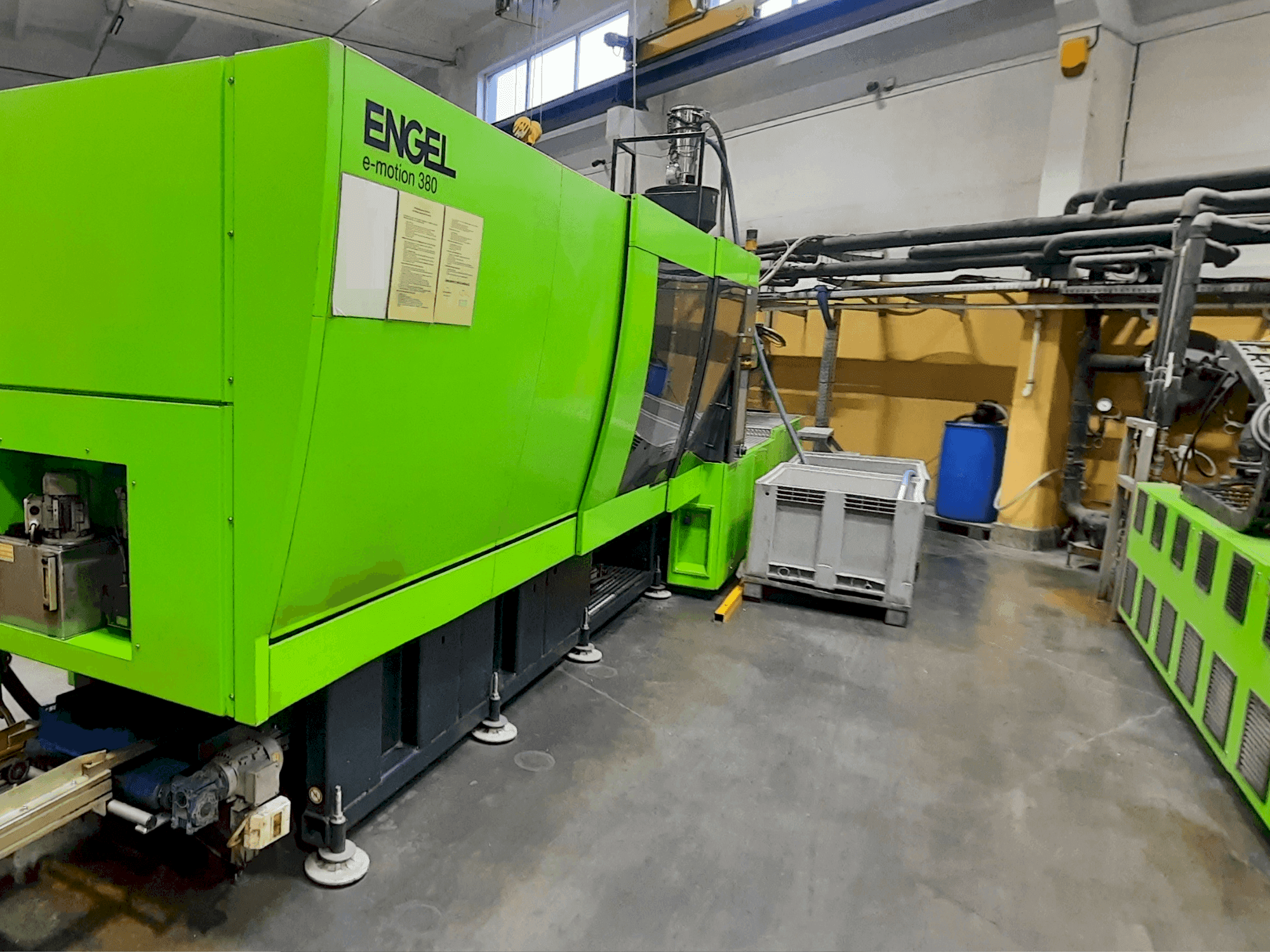 Front view of Engel e-motion 2440/380 T machine