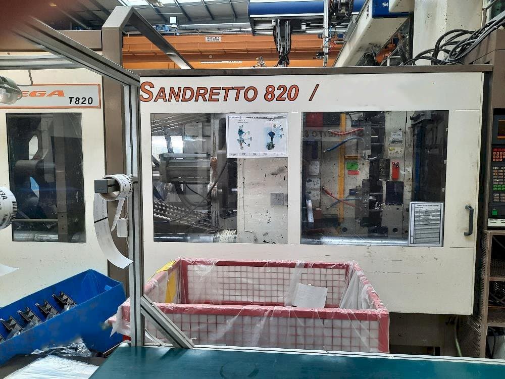 Front view of SANDRETTO 820/6434 machine
