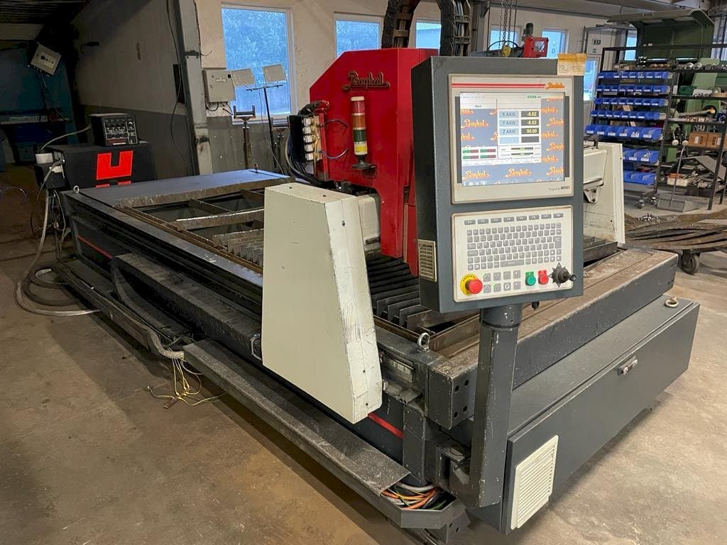 Front view of Baykal BPH 1503 + Hypertherm HPR 130  machine