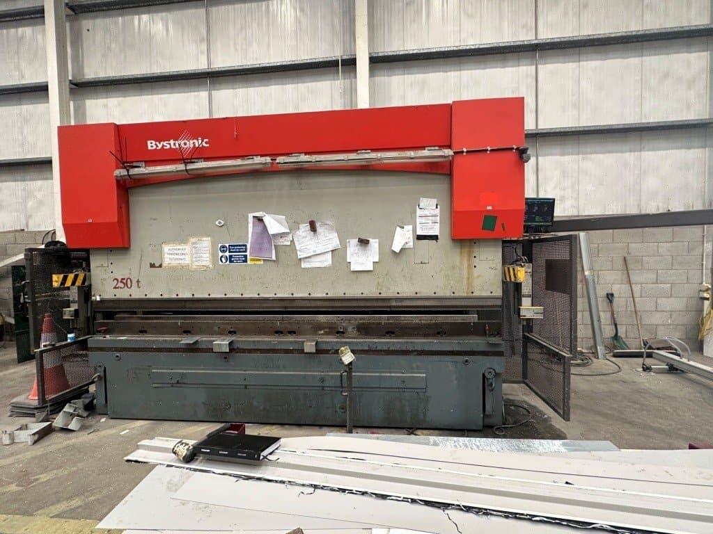 Front view of Bystronic PR 250 x 4100 machine