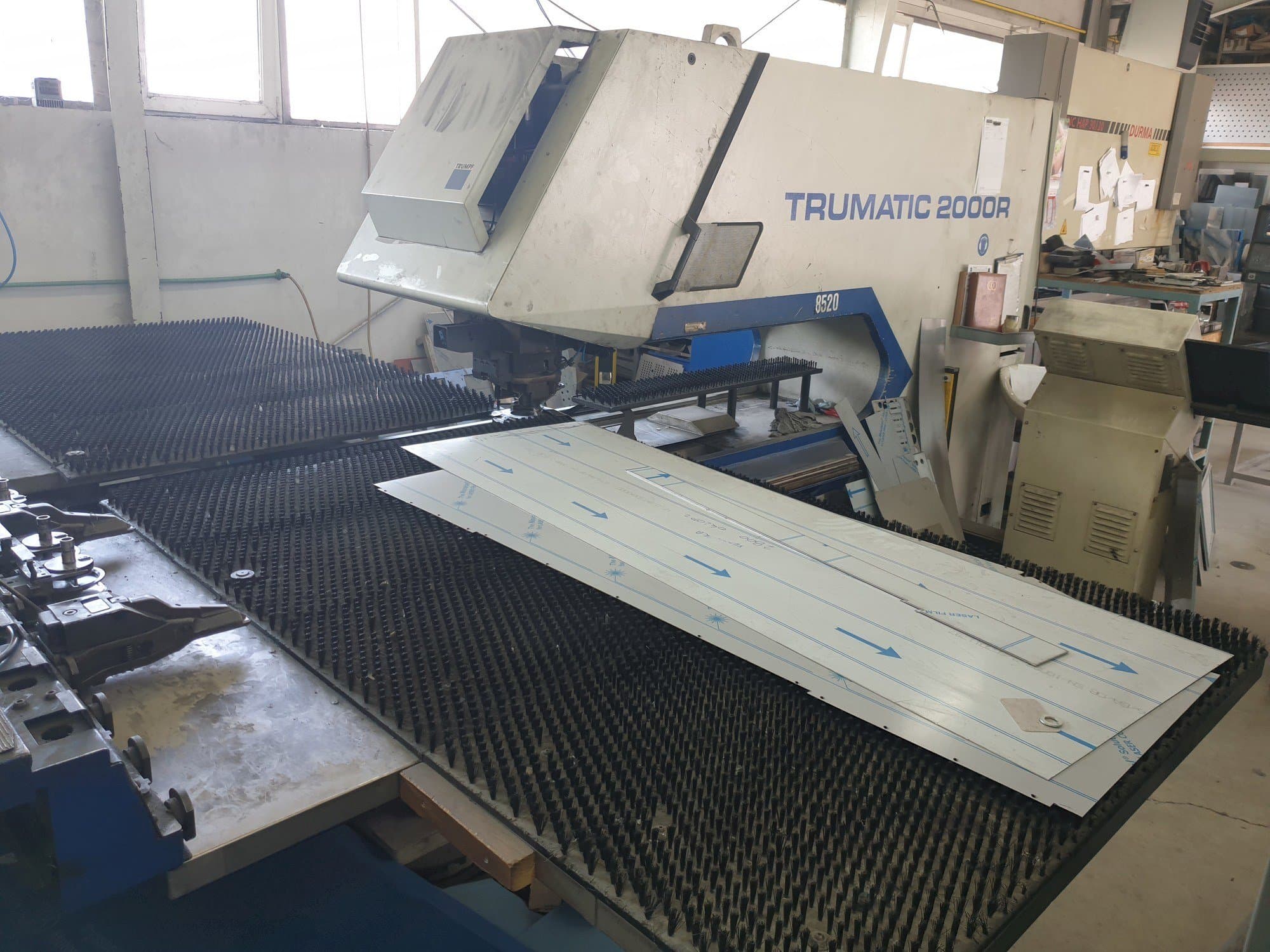 Front view of Trumpf Trumatic 2000R machine