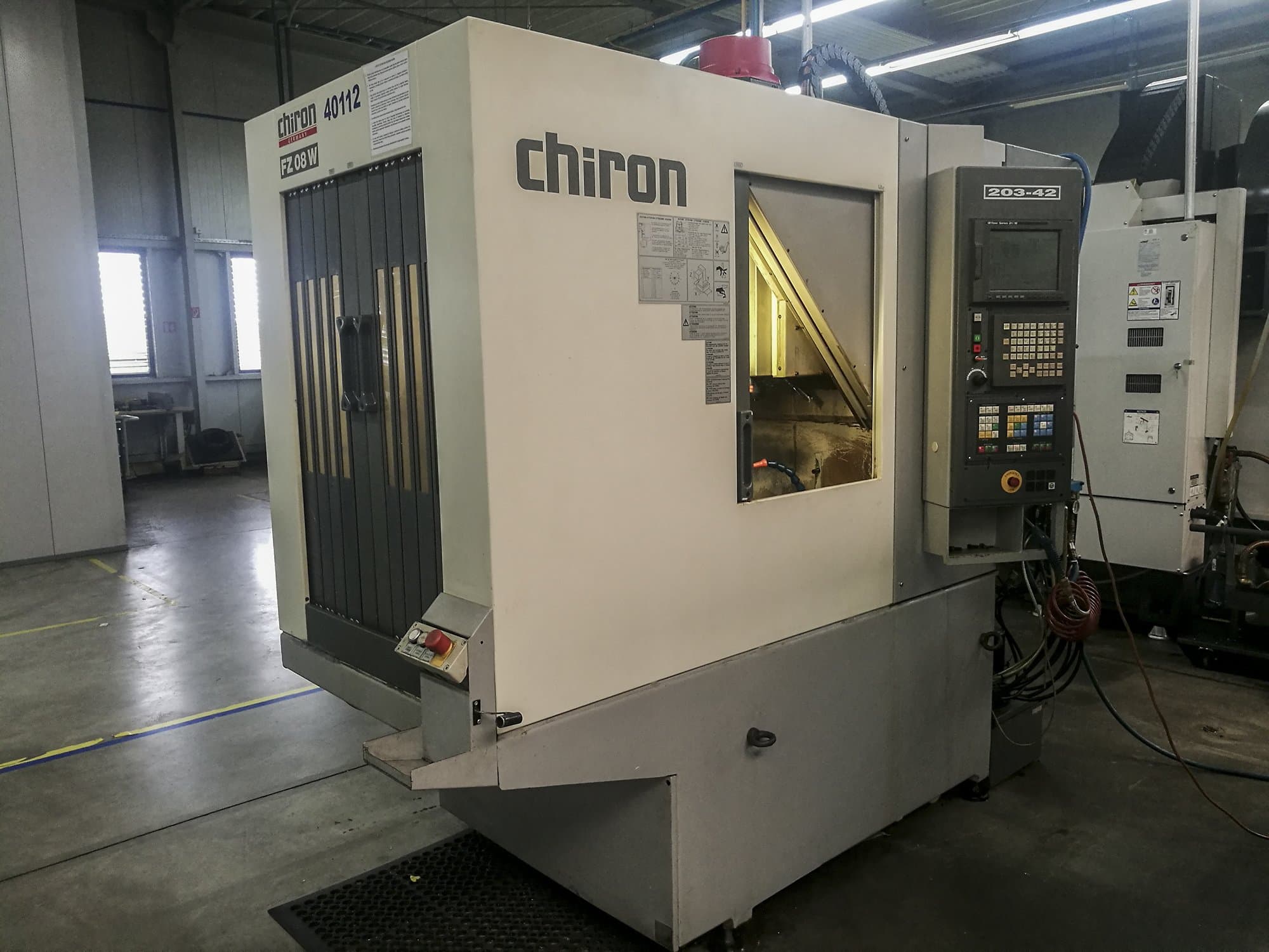 Left view of Chiron FZ 08 W Machine