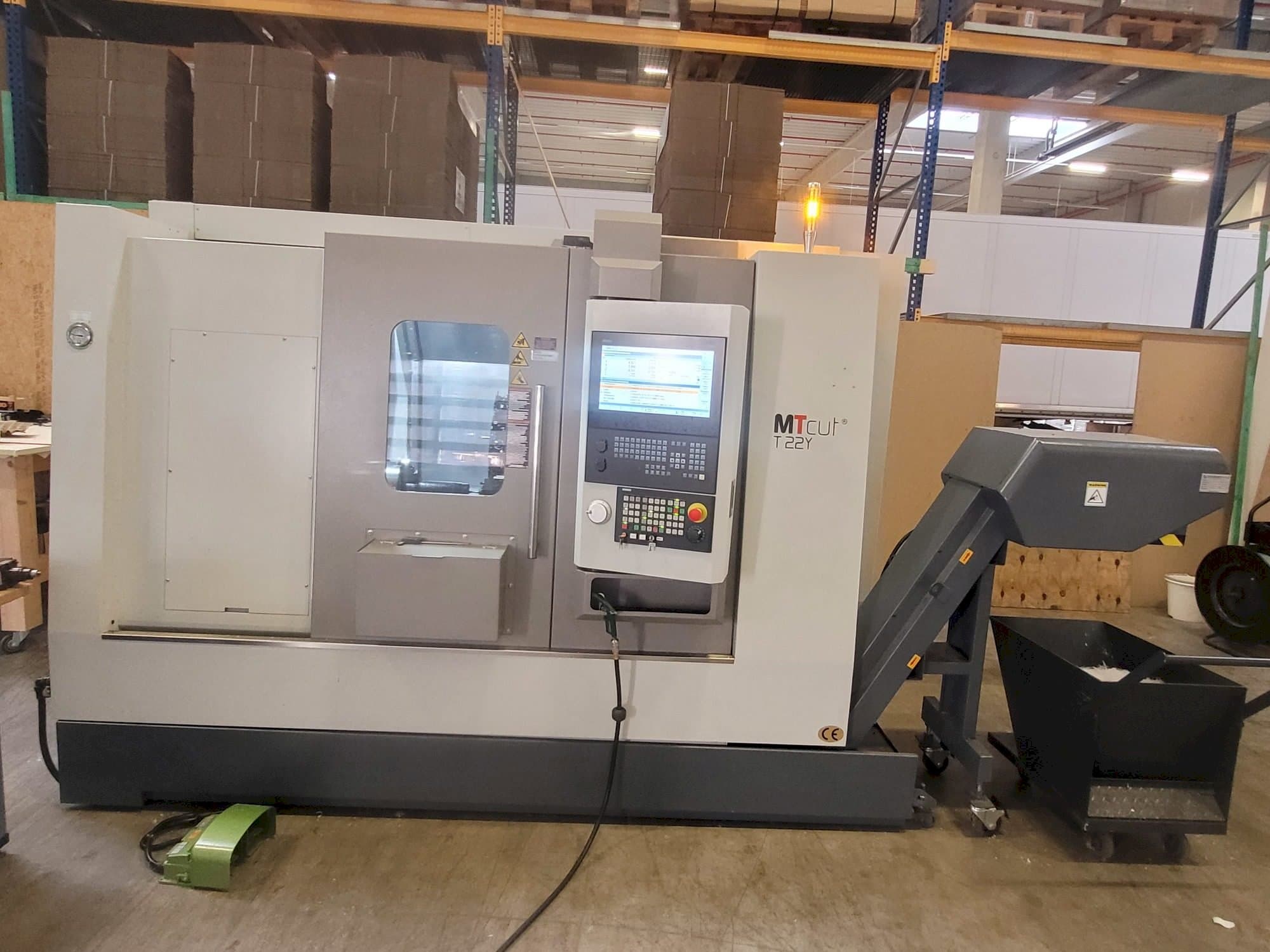 Front view of MTRent T22Y machine