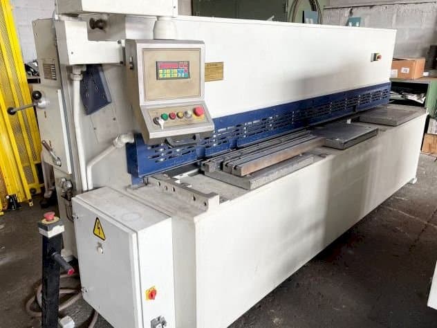 Front view of ALPA COF 3050mm x 4/6mm machine