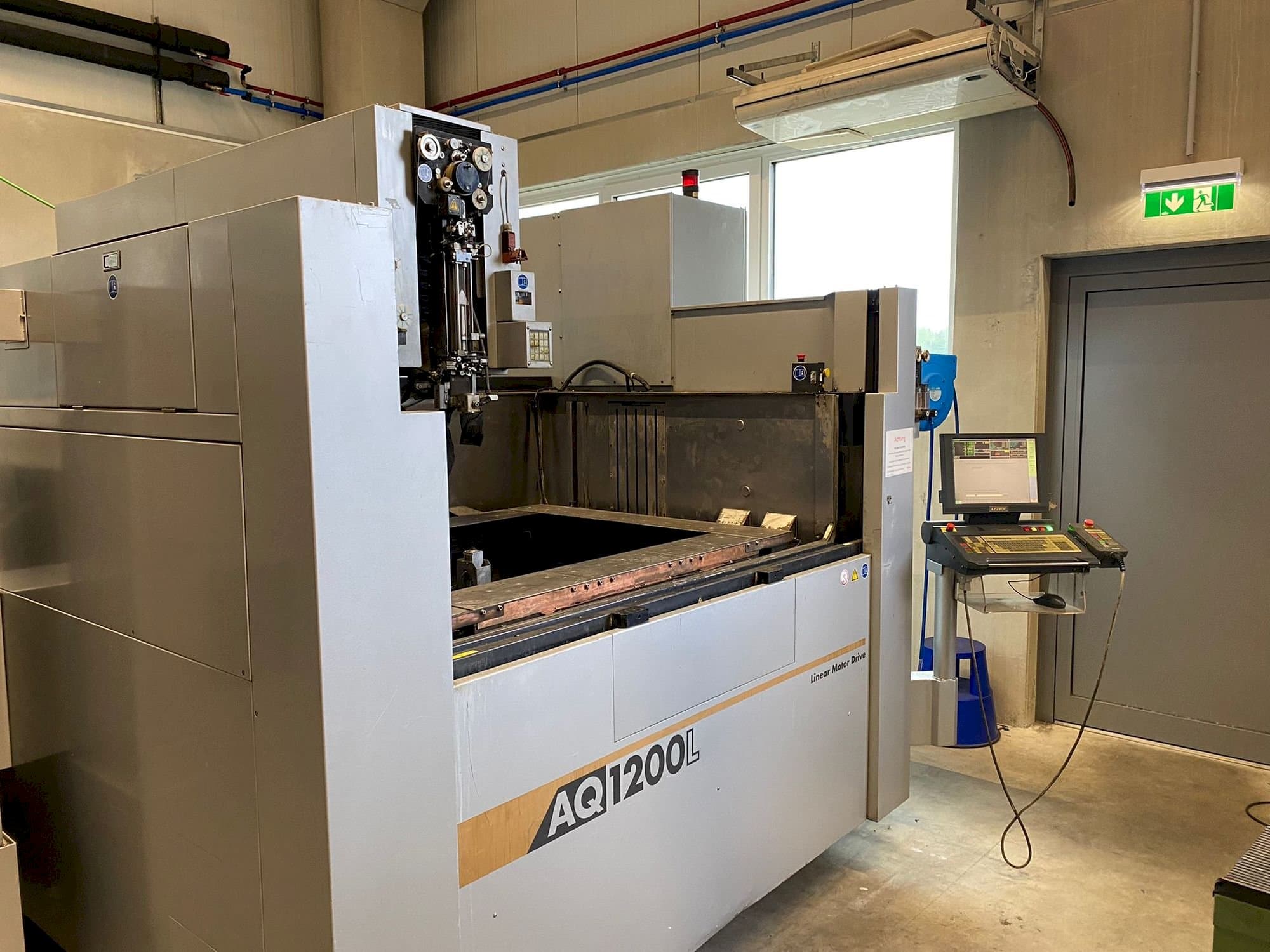 Front view of Sodick Pn1200t machine