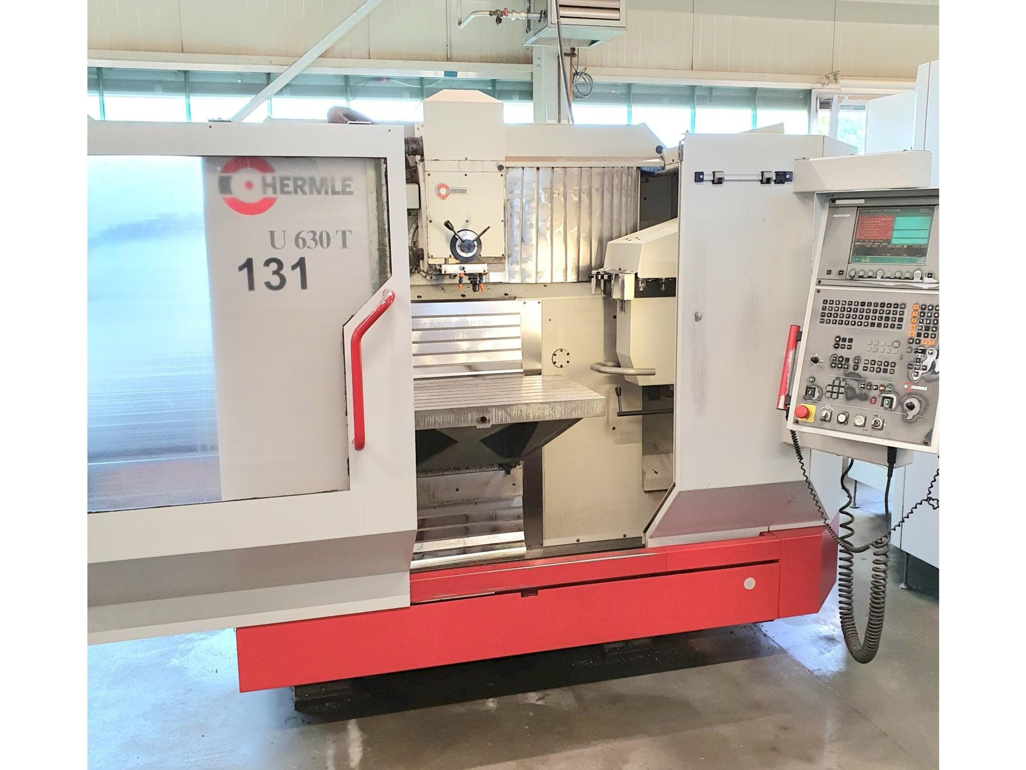 Front view of HERMLE U 630 machine