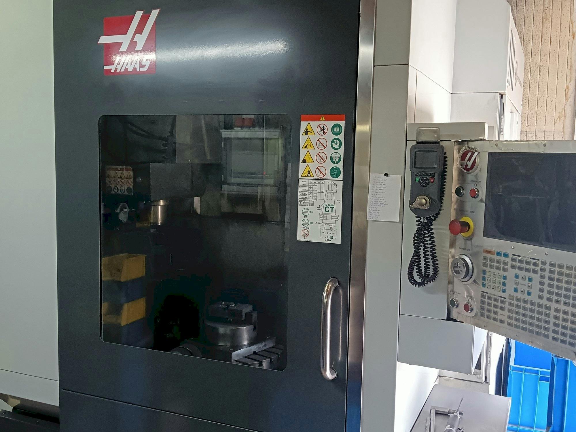 Front view of HAAS UMC 750  machine