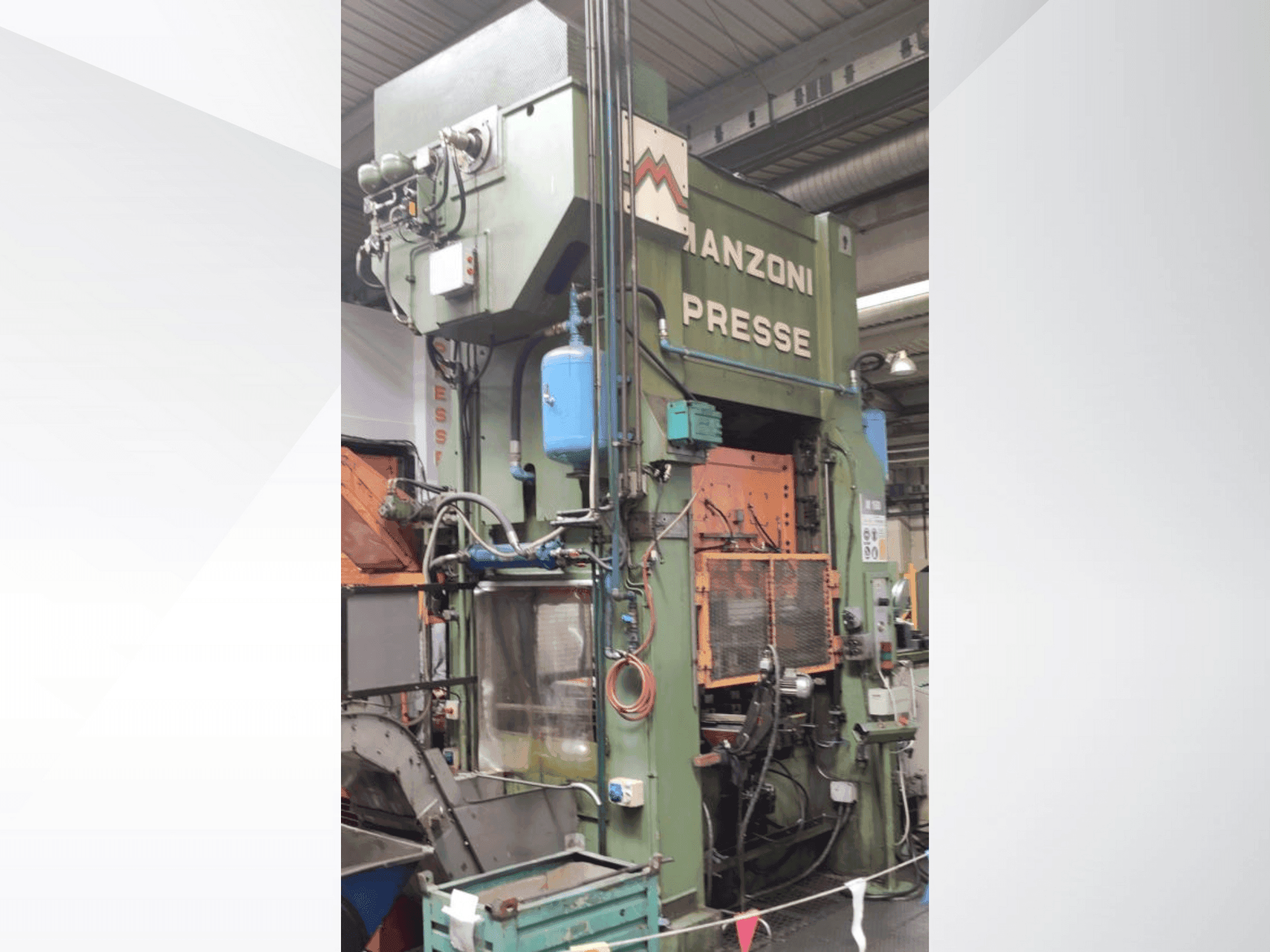 Front view of RAVNE PRESSES Manzoni 160  machine