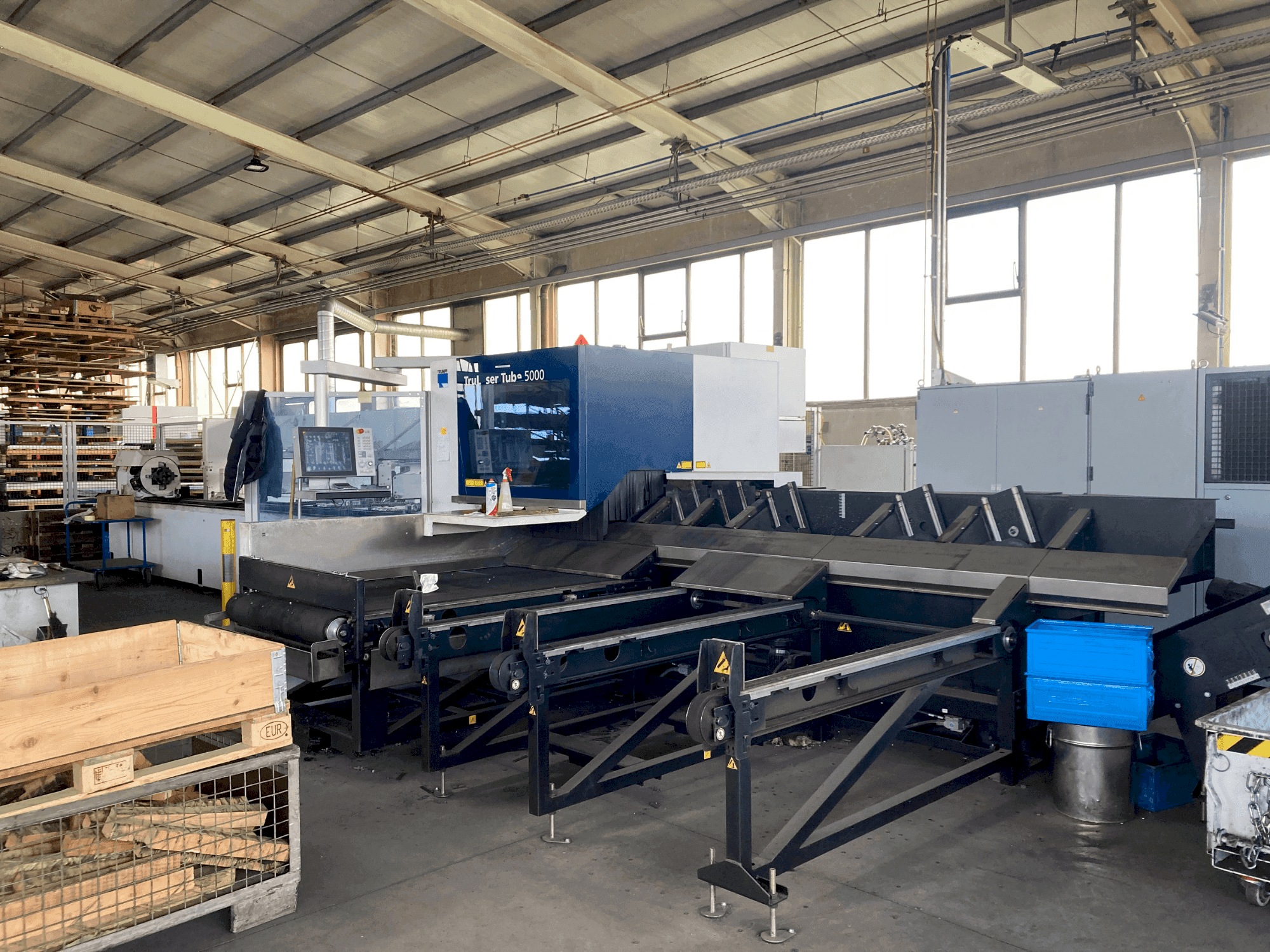 Front view of TRUMPF TruLaser Tube 5000 machine