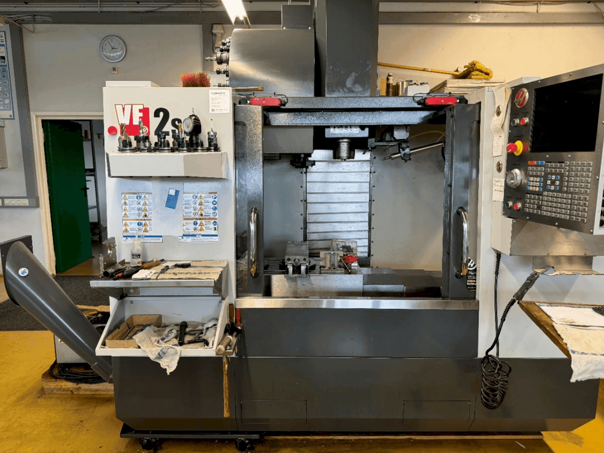 Front view of HAAS VF-2SS  machine