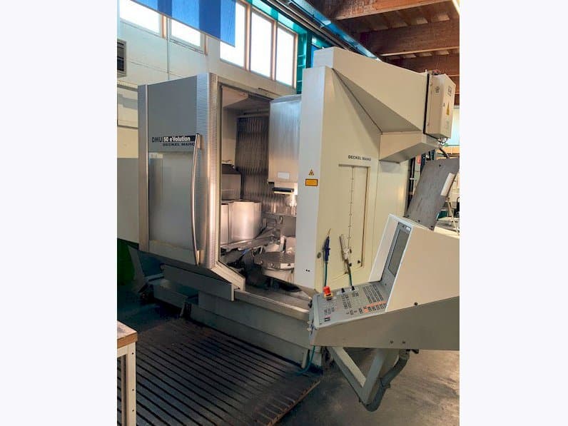 Front view of DECKEL MAHO DMU 50 eVolution machine