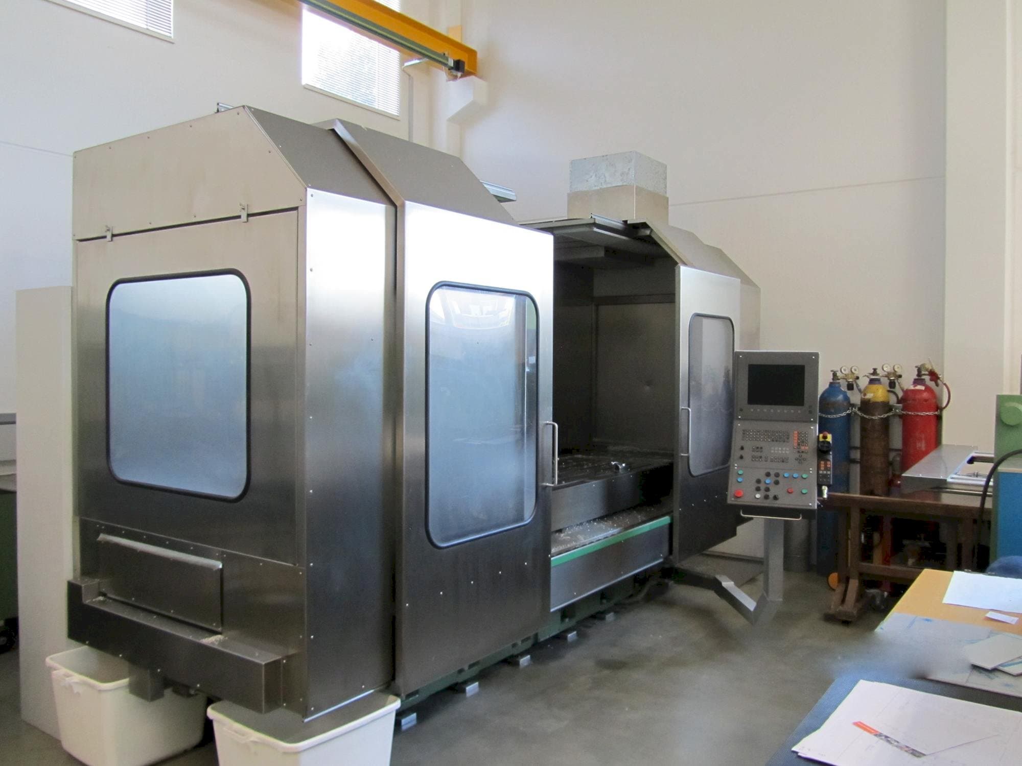 Front view of Zayer BF2200 machine