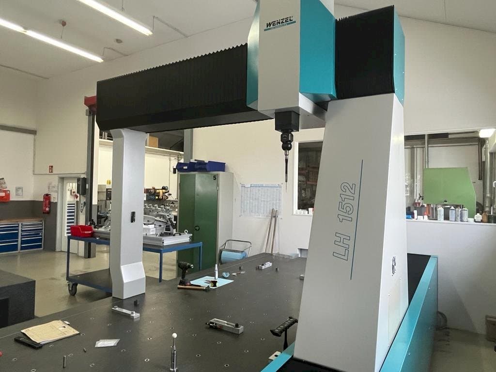 Front view of Wenzel LH 1512  machine