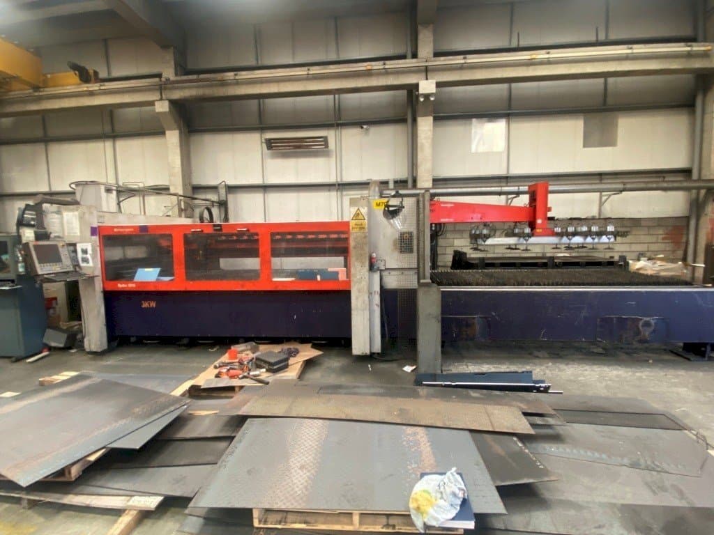 Front view of Bystronic Bystar 3015 machine