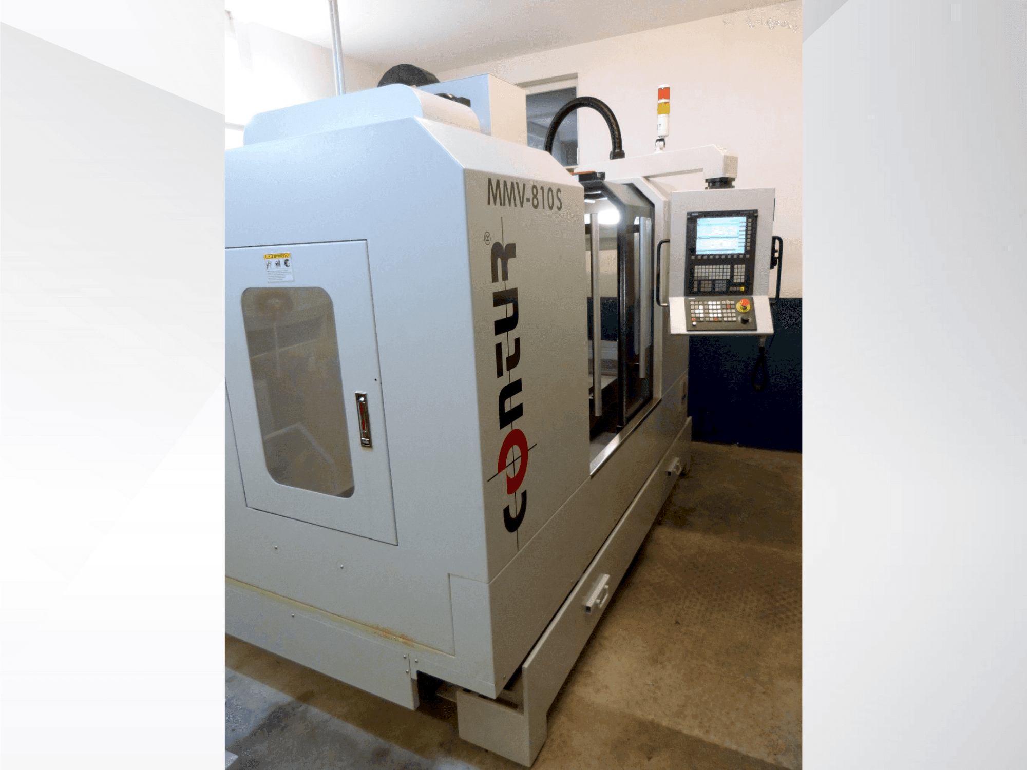 Front view of Saeilo Contur MMV 810 S machine