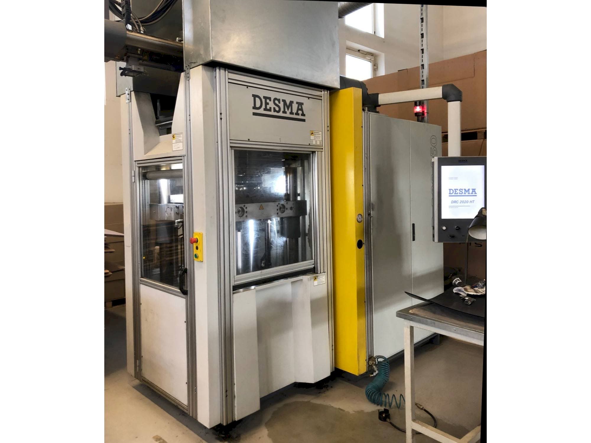 Front view of Kloeckner Desma D 968.250 ZO machine