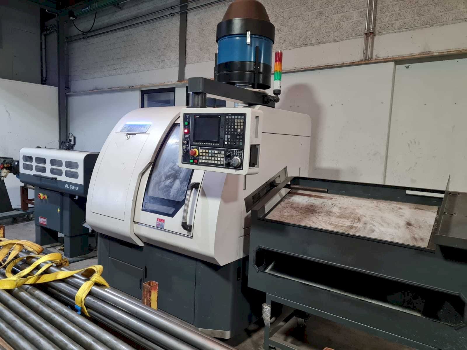 Front view of Ray Feng RC32 machine