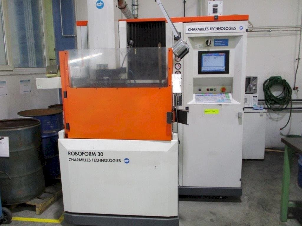 Front view of AgieCharmilles Roboform 30 machine