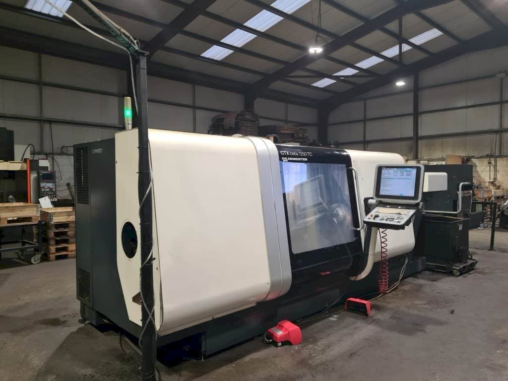 Front view of DMG GILDEMEISTER CTX beta 1250 TC machine