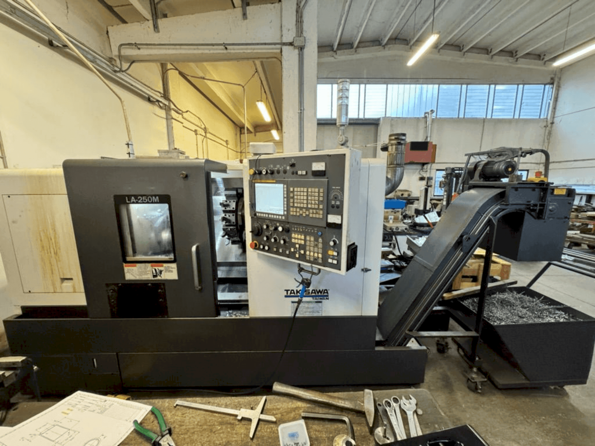 Front view of Takisawa LA-250M  machine