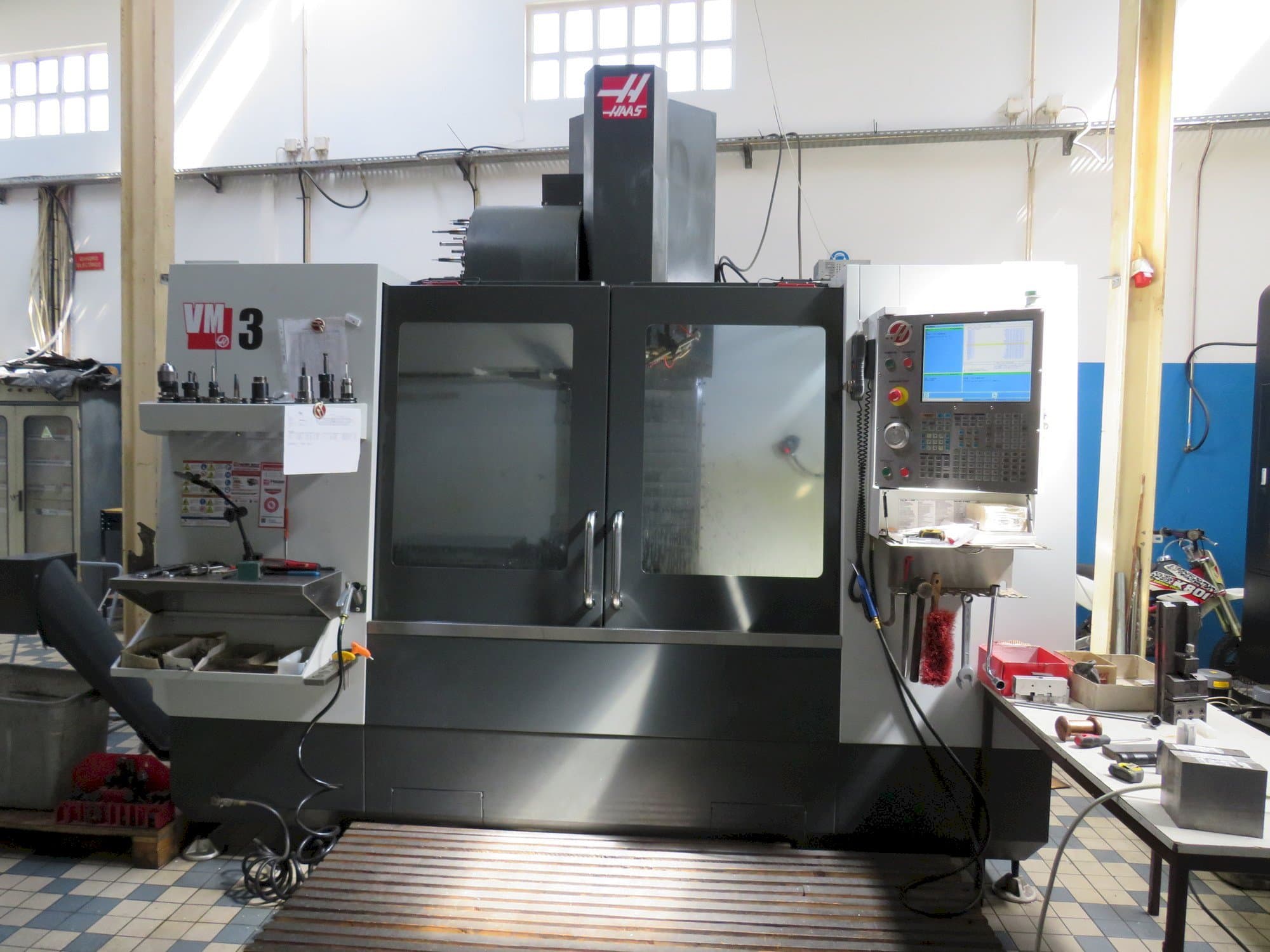 Front view of HAAS VM3 machine